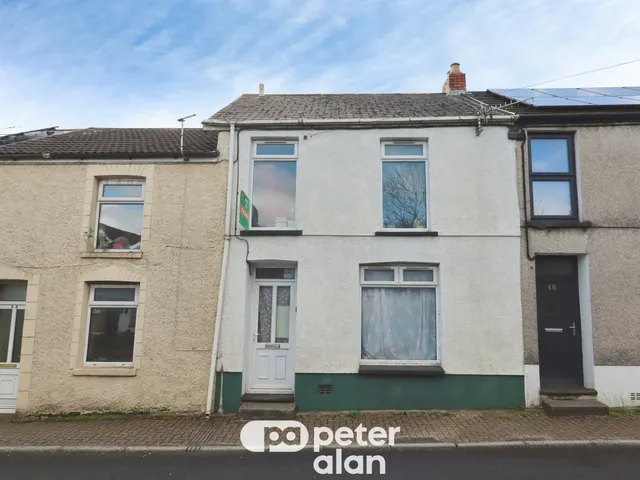 Garn Road, Maesteg, CF34, photo 1