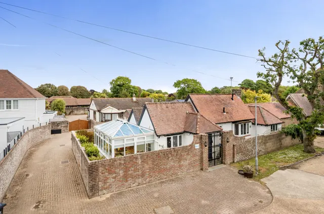 Canons Close, Aldwick, PO21, photo 1
