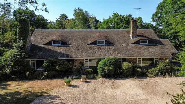 Range Road, Finchampstead, Wokingham, Berkshire, RG40 3NR, photo 1