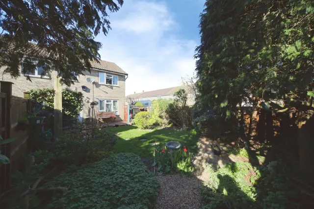 Grove Road, Houghton Regis, LU5, photo 2