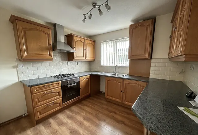 Hambledon Close, Pendeford, WV9, photo 3