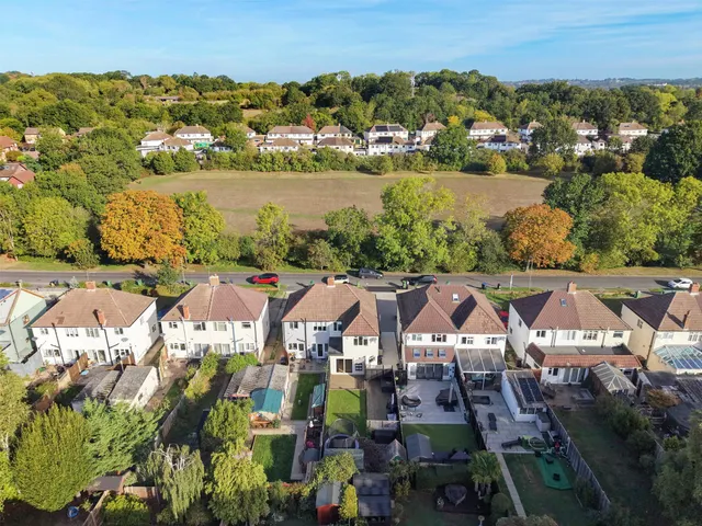 Cock Lane, Fetcham, KT22, photo 2