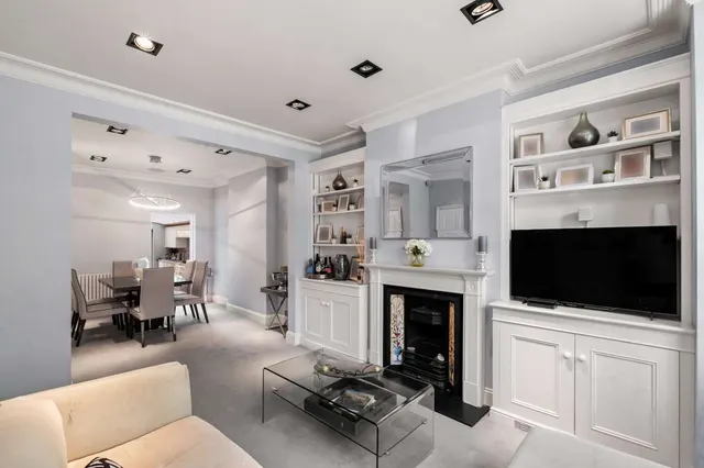 Scholars Road, London, SW12, photo 3