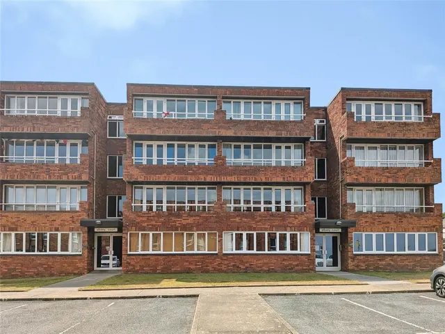 Albany Court, Cromer, Norfolk, NR27, photo 1