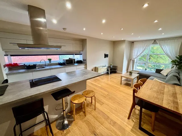 Wilmslow Road, Withington, M20, photo 2