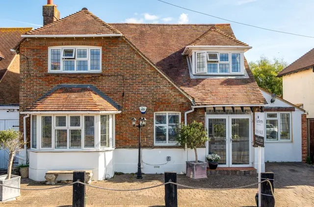 Ophir Road, Worthing, BN11, photo 1