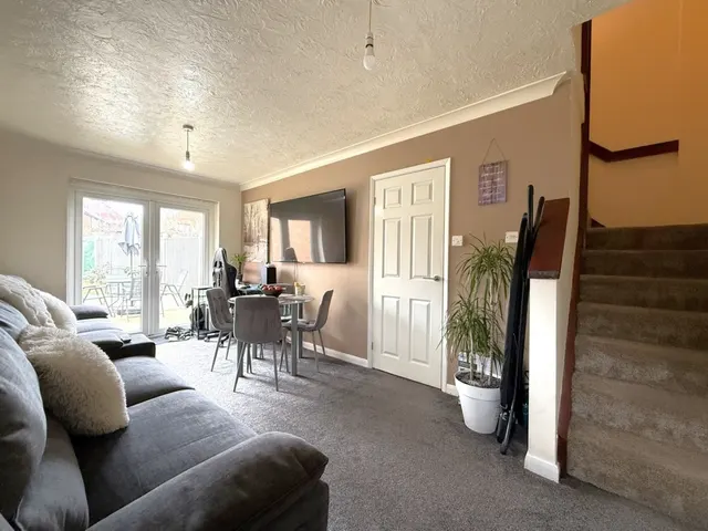 Amies Court, Grimston Road, photo 1