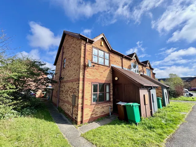 Heron Drive, Lenton, NG7, photo 1