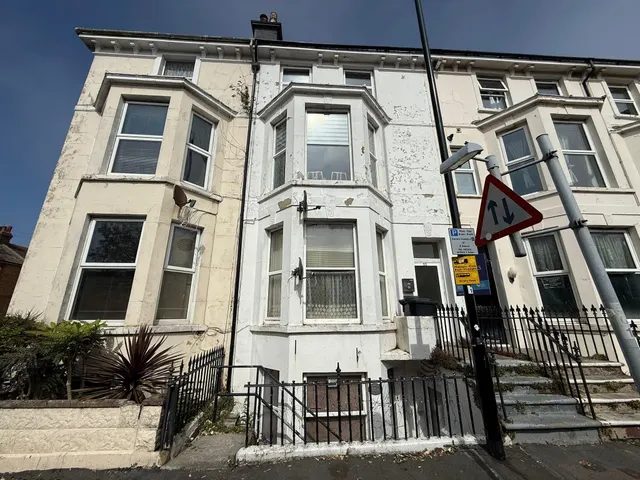 Cavendish Place, Eastbourne, photo 1