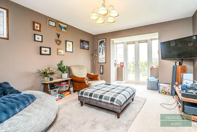 Hardwick View Close, New Houghton, NG19, photo 2