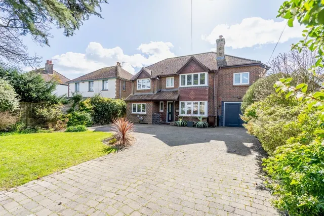Outerwyke Road, Bognor Regis, photo 1