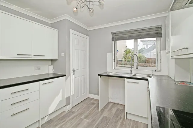 Cullen View, Probus, TR2, photo 2