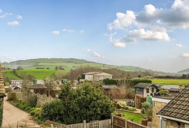 Malleson Road, Gloucestershire, Gotherington, GL52 9ER, photo 1