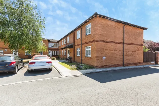Welland Lodge Road, Cheltenham, GL52, photo 1