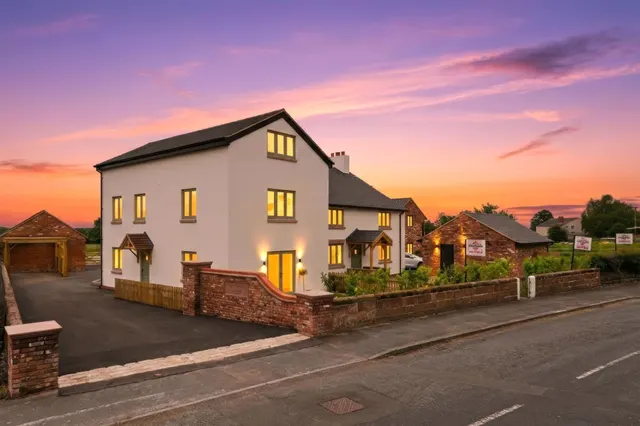 Hollow Lane, Frodsham, photo 1