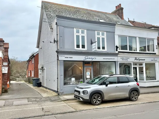Milford on Sea, Lymington, photo 1
