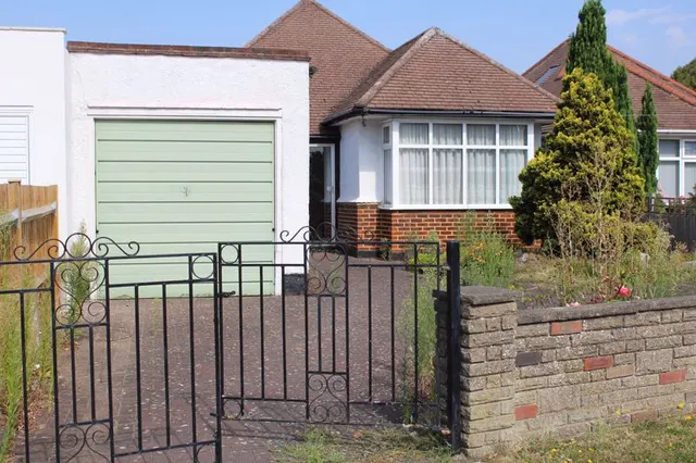 Riverview Road, Epsom KT19 0JP