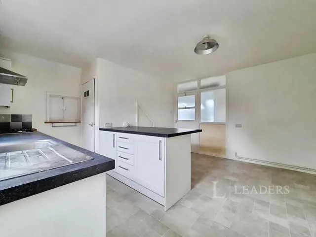 Grove Close, Thulston, DE72, photo 3