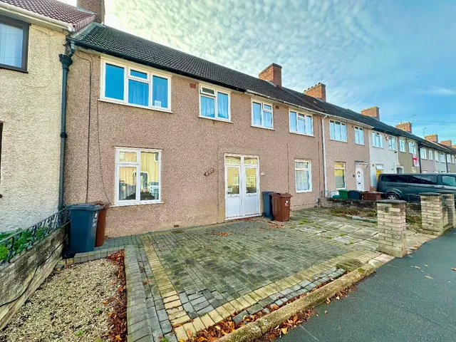 Valence Wood Road, Dagenham, photo 1
