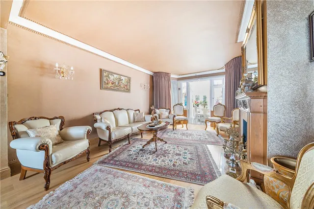 Green Lane, Edgware, HA8, photo 2