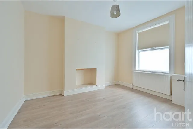 Kingsland Road, Luton, LU1, photo 3