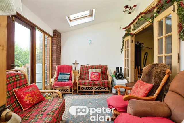 Manor Way, Cardiff, CF14, photo 3