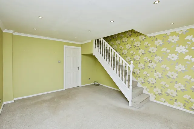 Photo 3 — Ramsdean Close, Derby