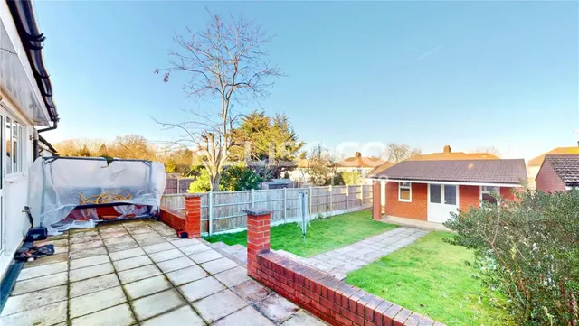 Carlton Avenue, Harrow, HA3, photo 3