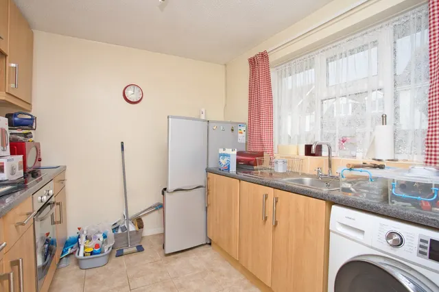 Belinda Court, Folkestone, CT19, photo 3