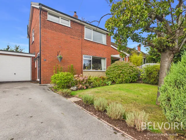 Copeland Avenue, Tittensor, ST12, photo 1