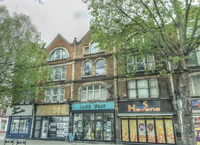 London Road, Norbury, SW16