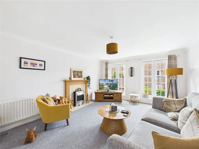 Photo 3 — Wagtail Drive, Bury St. Edmunds, Suffolk, IP32 7GP
