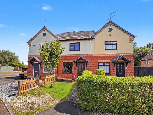 Jenny Burton Way, Nottingham, NG15, photo 1