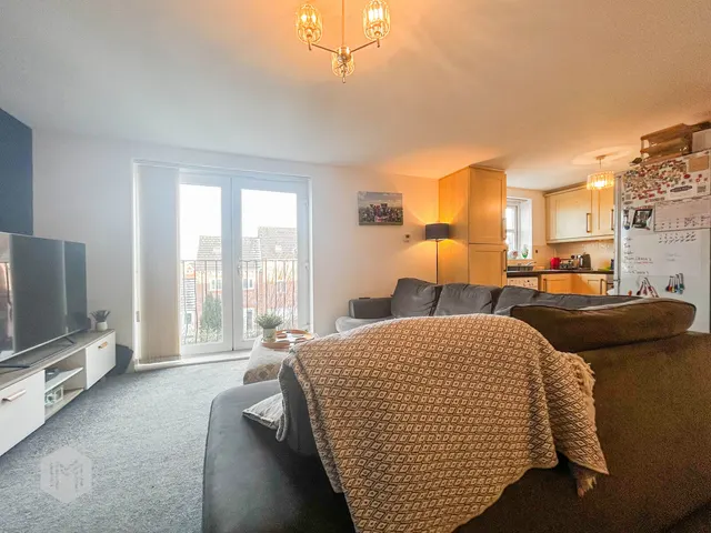 Photo 3 — Danecroft, Little Lever, Bolton, BL3 1LL