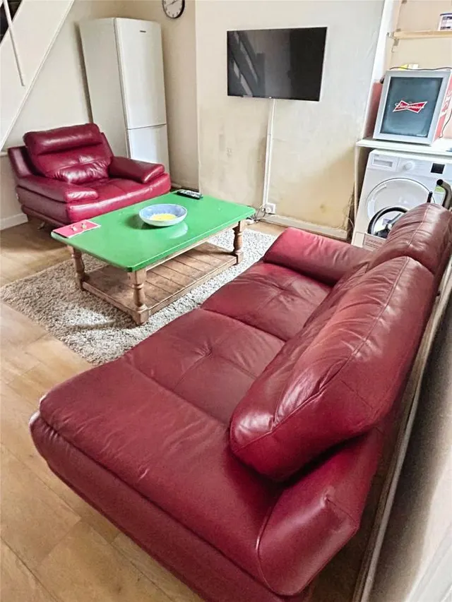Kathleen Grove, Manchester, M14, photo 2