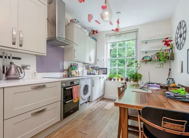 Photo 3 — Chadwell Street, Islington, EC1R