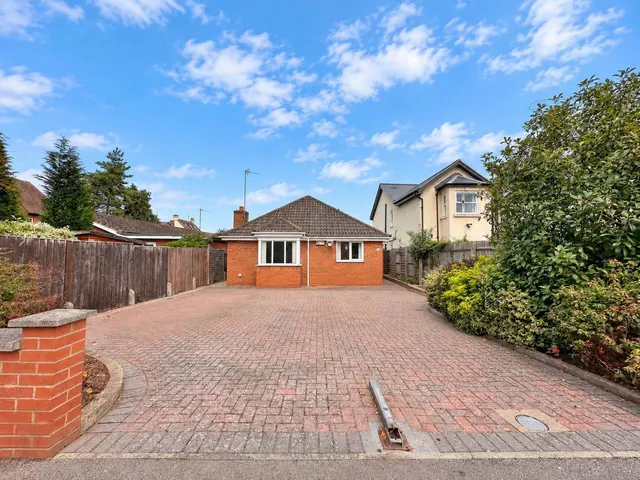 Collingwood Road, Northampton, NN1 4RX, photo 1
