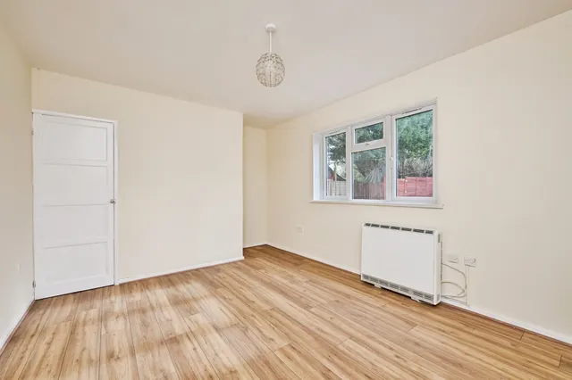 Delgate Avenue, Weston, PE12, photo 2