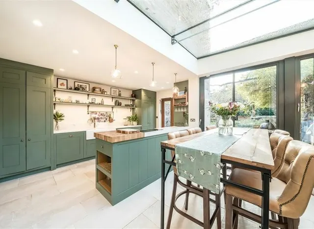 Photo 3 — Stockwell Park Crescent, Stockwell, SW9