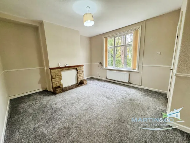 Rooley Moor Road, Rochdale, OL12, photo 2