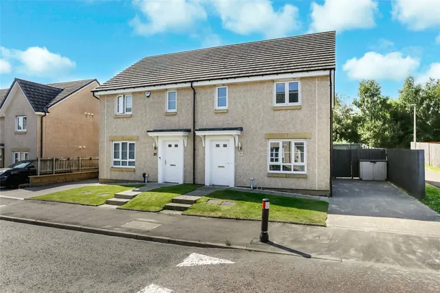 Griffon Crescent, Merlin Gardens, East Kilbride, South Lanarkshire, G74, photo 1