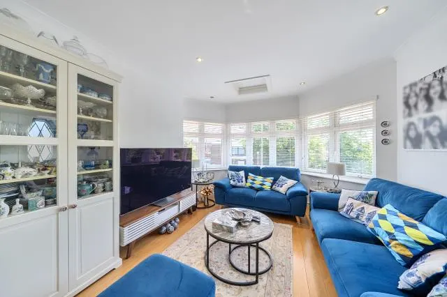 Holders Hill Road, London, NW4, photo 3