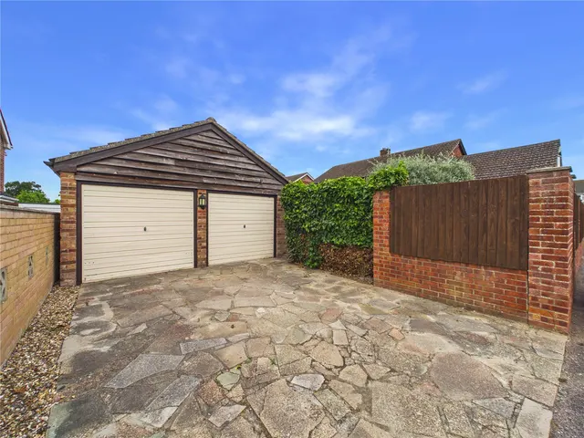 Highbury Way, Great Cornard, CO10, photo 2