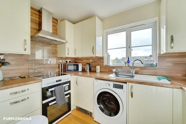 Crowe Road, Bedford, MK40, photo 2