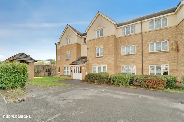 Crowe Road, Bedford, MK40, photo 1