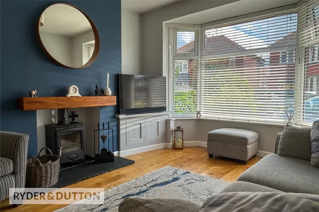 Meadway, Chadderton, OL9, photo 2