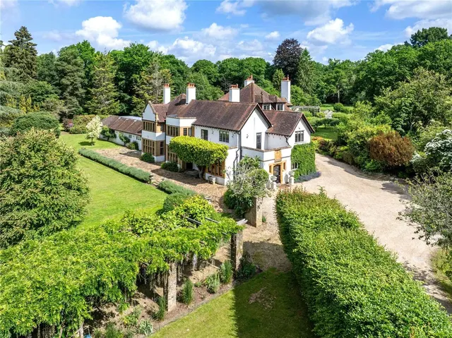 Priors Hatch Lane, Hurtmore, Godalming, Surrey, GU7 2RJ, photo 1
