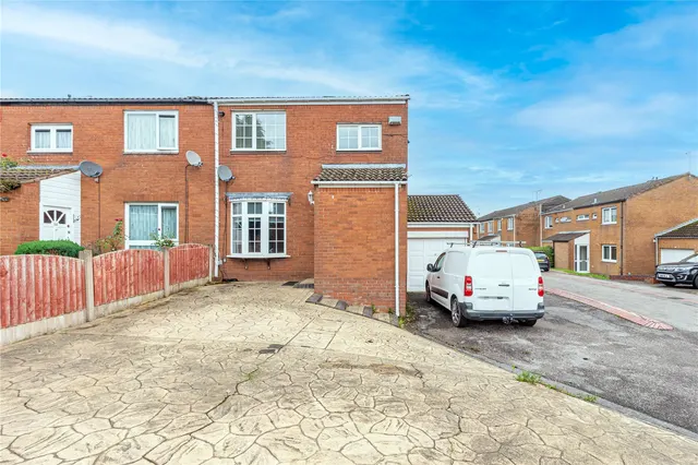 Dorset Close, Rubery, Rednal, Birmingham, B45 0NL, photo 1