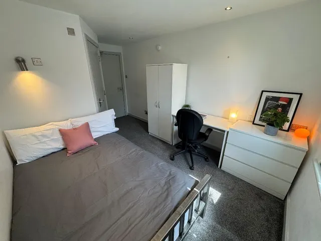 Middle Street, Beeston, NG9, photo 2