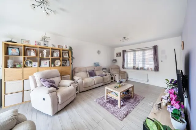 Redcar Road, Bicester, OX26, photo 3